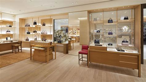 louis vuitton monaco di baviera|louis vuitton stores.